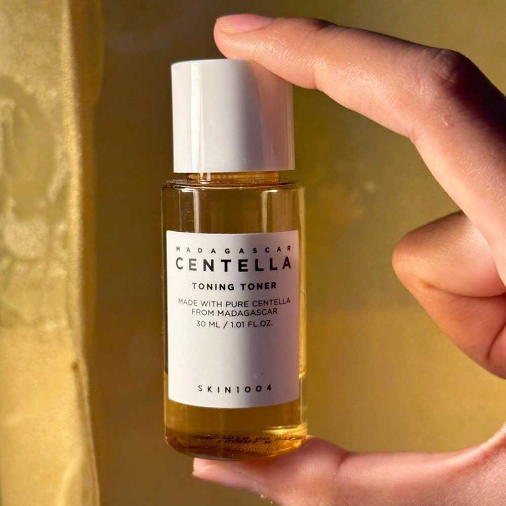 Skin1004 Madagascar Centella Toning Toner 30 мл – корейски тонизиращ и успокояващ тонер с центела
