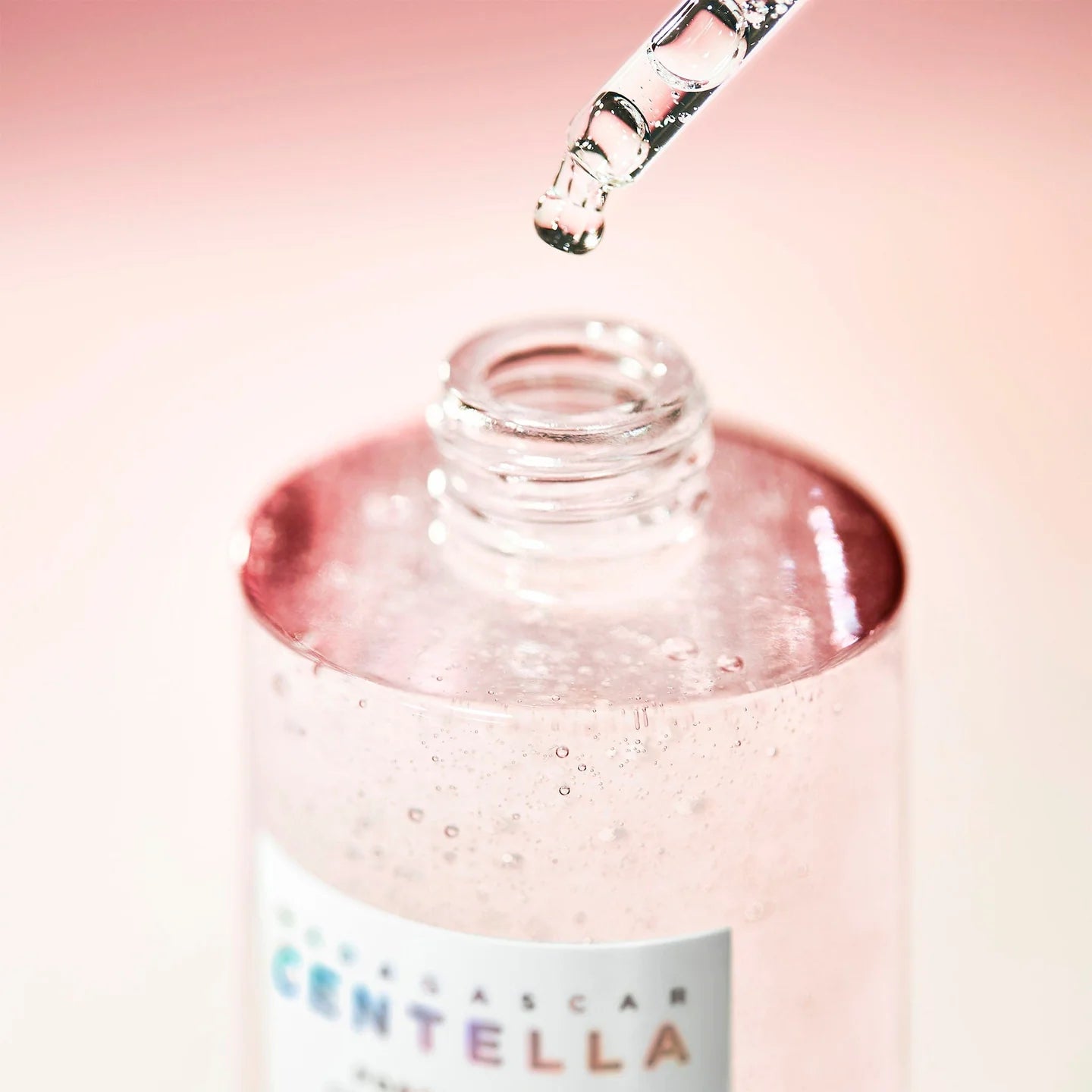 Skin1004 Madagascar Centella Poremizing Fresh Ampoule 50 мл – корейска освежаваща ампула за свиване на порите.